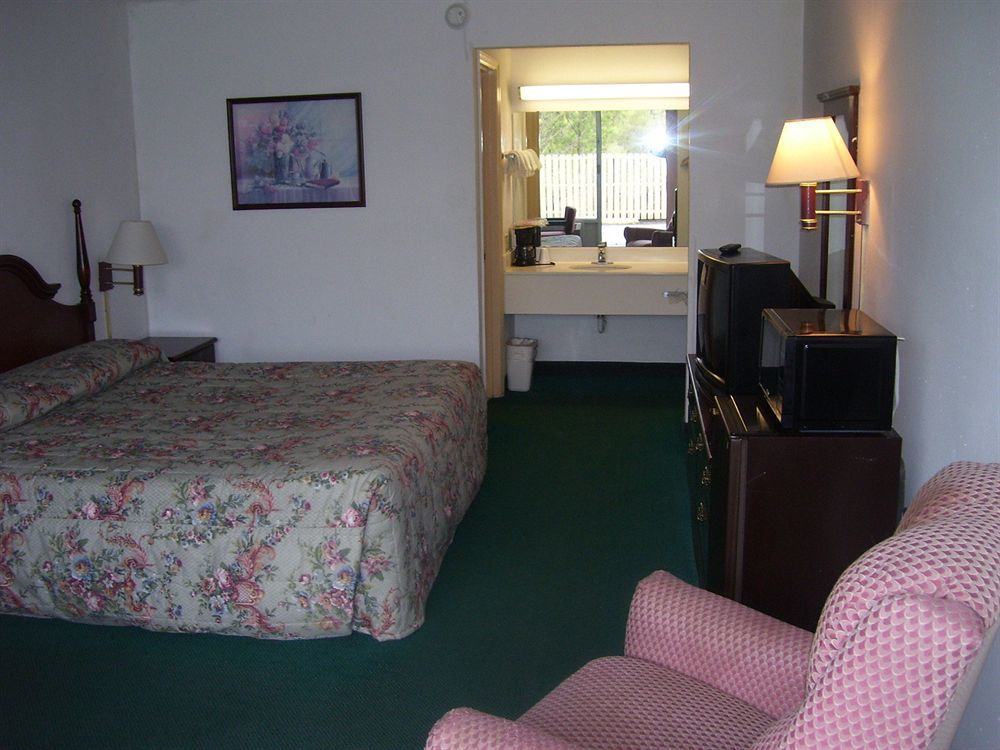 Hotel Walterboro Southwest Экстерьер фото