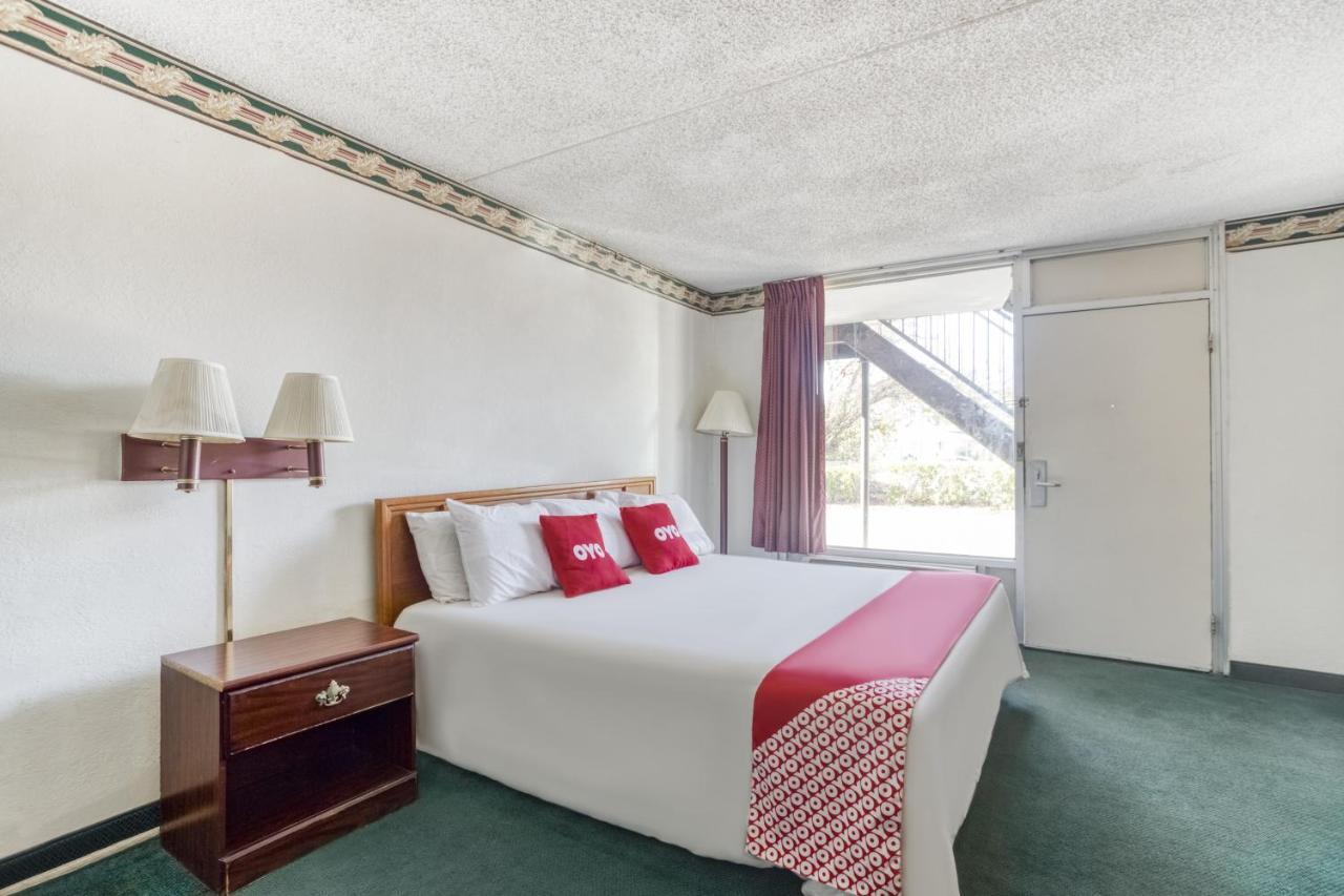 Hotel Walterboro Southwest Экстерьер фото